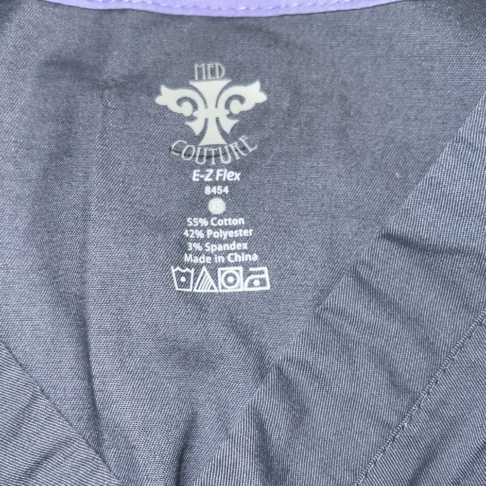 Grey Scrub Top - Picture 2 of 4
